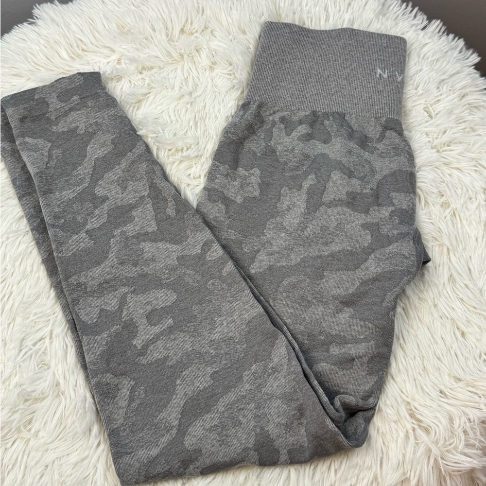 NVGTN - Gray Camo Seamless Leggings